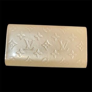 Louis Vuitton Vernis Sarah Monogram Wallet